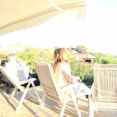 Casa Vacanza la terrazza panoramica a 200 mt dal mare Simius Esterno foto